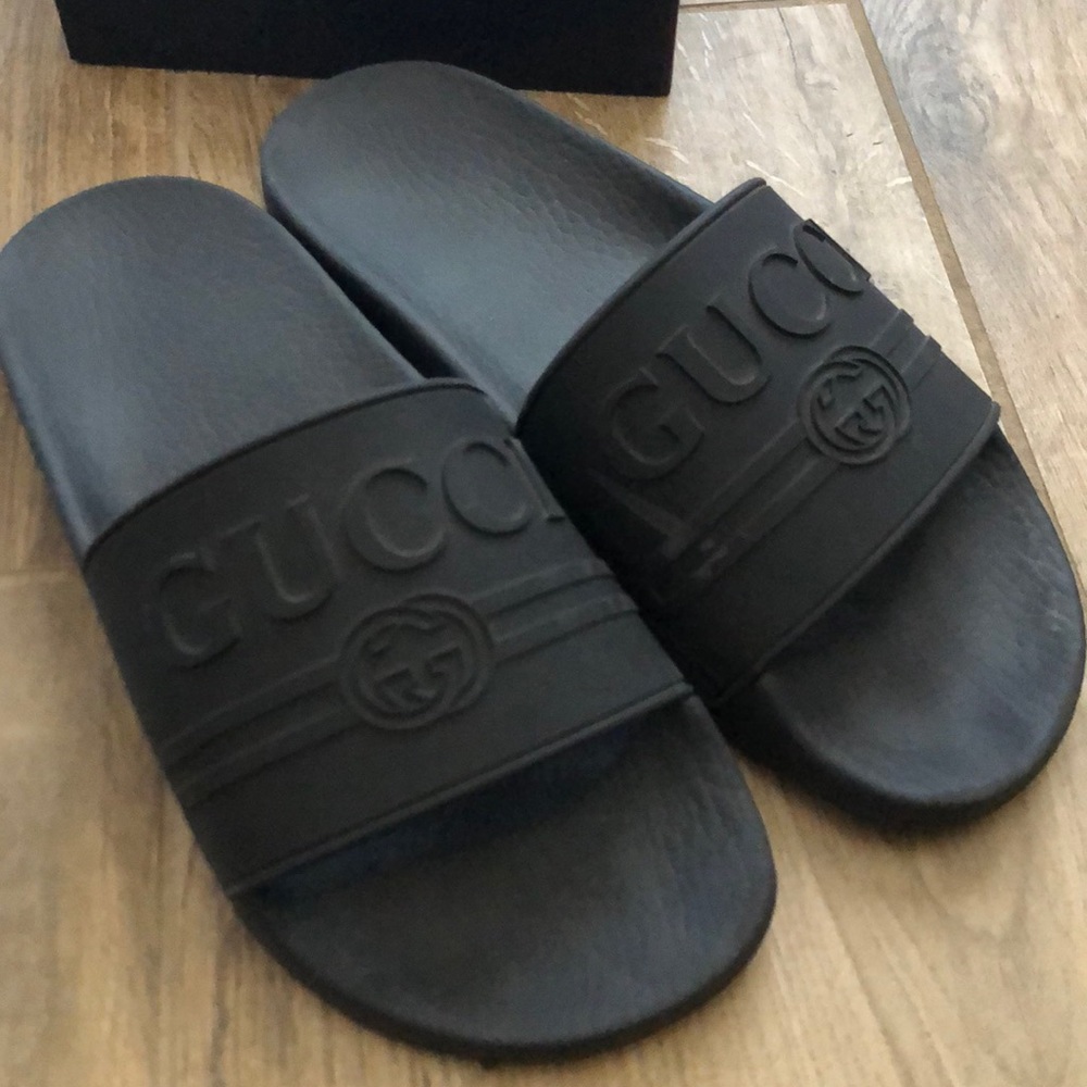 Authentic Size 7 Black Gucci Slides